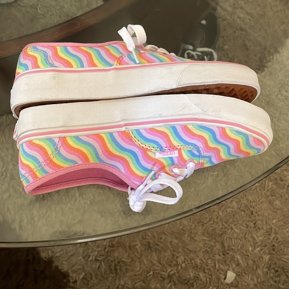 Vans shoes rainbow wave print - Picture 4 of 7